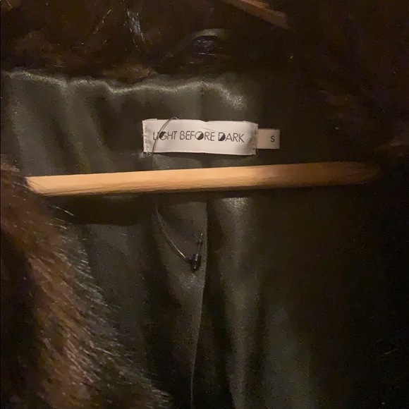 Faux fur coat - Picture 3 of 4